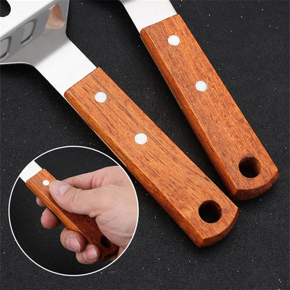 Spatule en acier inoxydable avec manche en bois