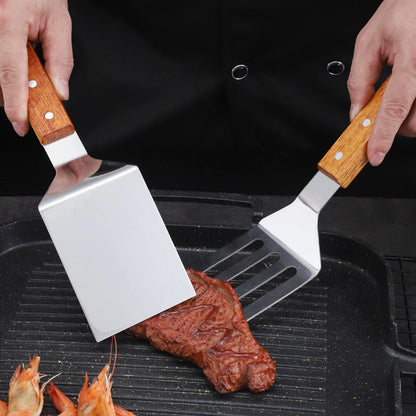 Spatule en acier inoxydable avec manche en bois