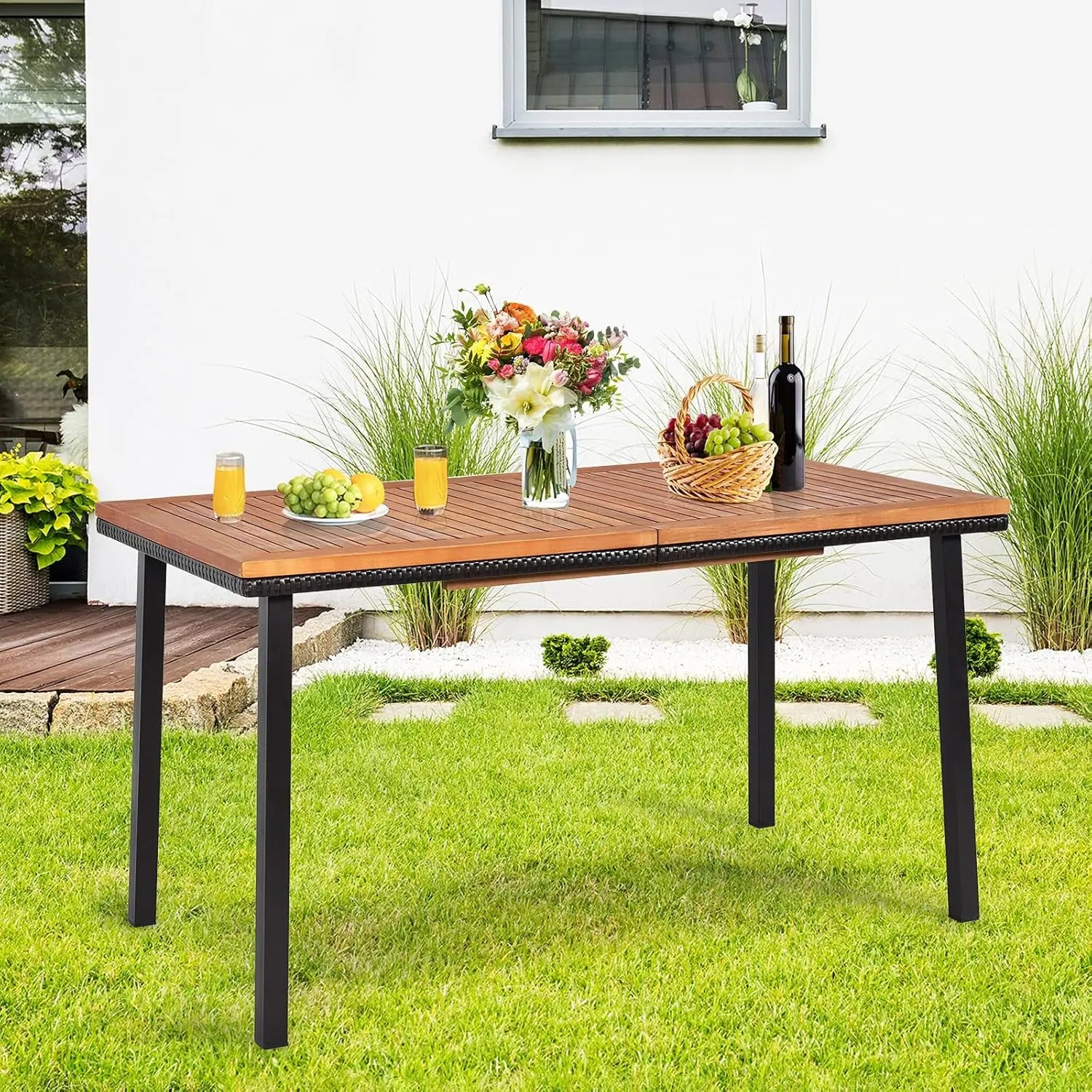 Table de jardin en bois avec trou de parasol | 140x75x76cm